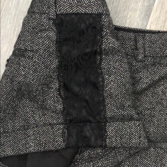 Express shorts size 4 - Picture 2 of 4